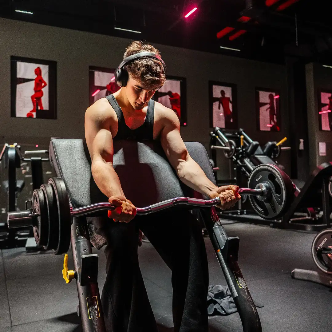 Salle de sport musculation : pourquoi s’entraîner en club